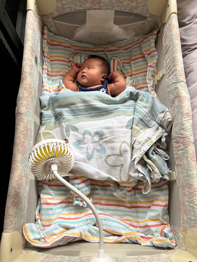 Arms reach cosleeper, Babies & Kids, Baby Nursery & Kids Furniture, Cots & Cribs on Carousell