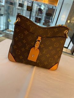 Louis Vuitton Odeon MM Monogram Neutral Vachette Bag, Luxury, Bags &  Wallets on Carousell