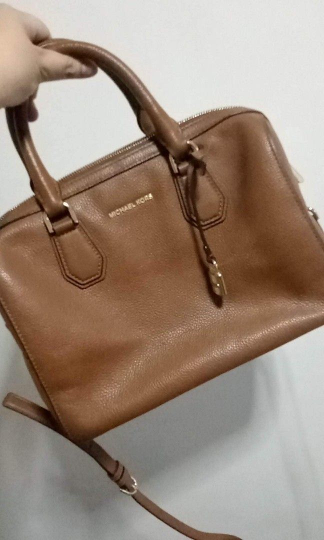 Michael kors best sale doctors bag