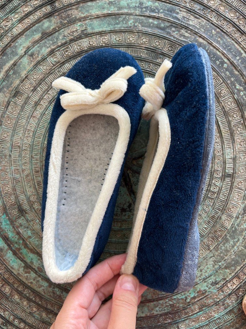 Beautiful elegant home slippers warm and soft Babies Kids