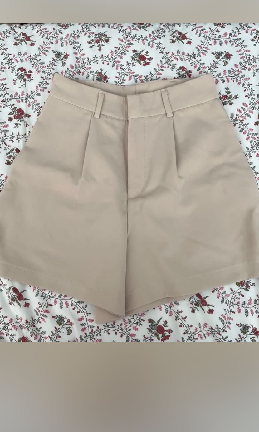 Beige Shorts, Women's Fashion, Bottoms, Shorts on Carousell