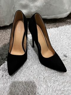 (Category: ) located in . Submitted by Fendi888_ (Listing ID 1198997434, Image 1). Description: .