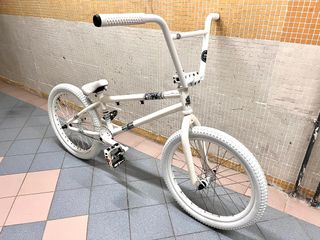 （分類：）位於 。 由 tathei 提交（商品編號 1198988878，圖片 1）。簡介： 。