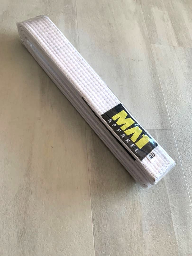 Brand new BJJ white belt no Gi. Size A0, Sports Equipment, Other Sports