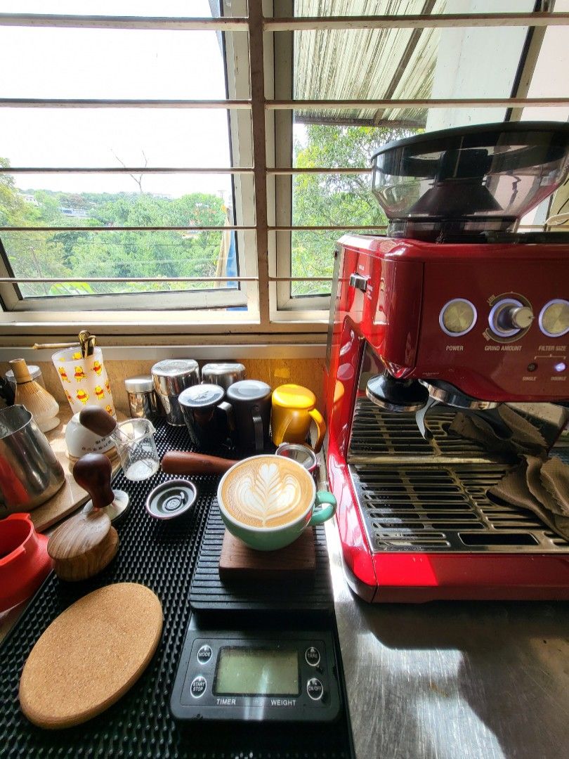 Breville BES870 Barista Express Coffee Machine, TV & Home Appliances