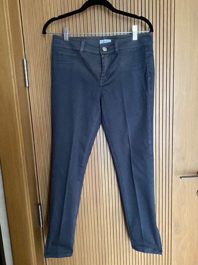 Calvin Klein Black Pants with Zipper Ankle Detail for Women, Women's  Fashion, Bottoms, Jeans on Carousell