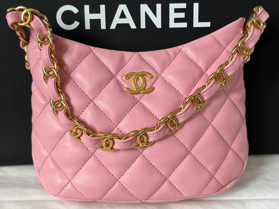 CHANEL Hobo bag pink  size 24  Tín đồ hàng hiệu