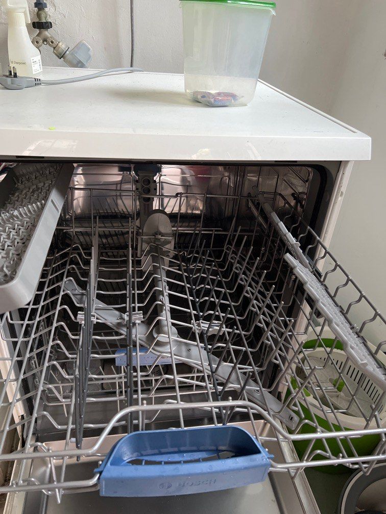 Dishwasher (can arrange delivery), TV & Home Appliances, Kitchen