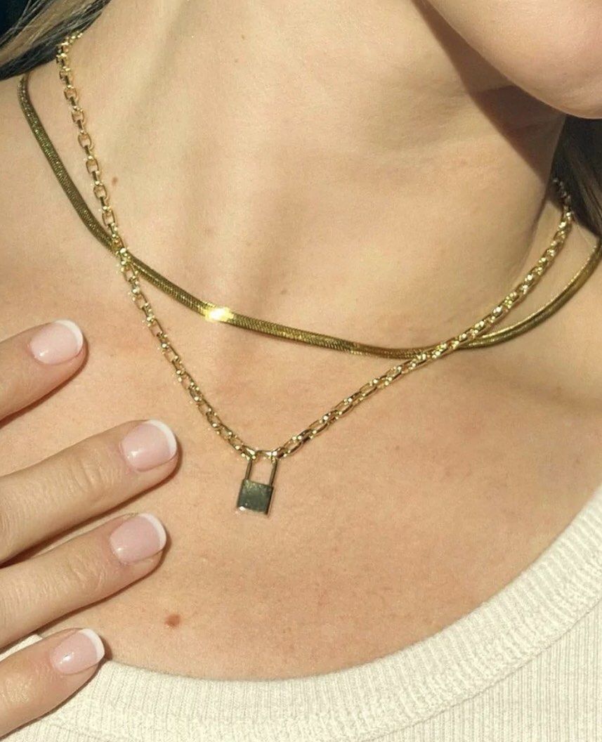 Gold necklace for me sale