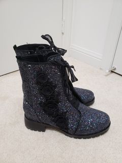 Fashionable  boots