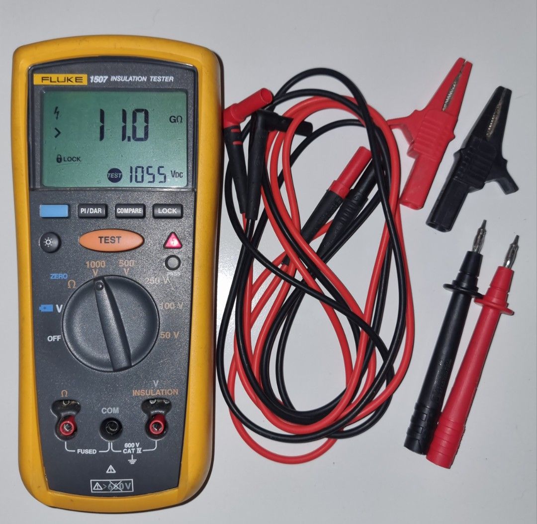 fluke 1507 insulation tester, Commercial & Industrial, Construction Tools & Equipment on Carousell