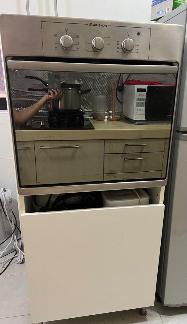 FREE Ariston Oven w/ Ikea Stand, TV & Home Appliances, Kitchen