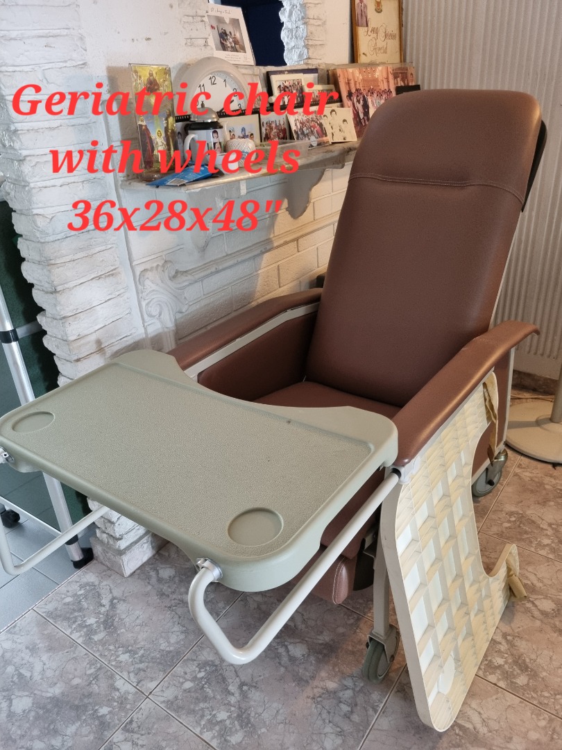 Geriatric Chair, Wheelchair & Toilet Commode, Health & Nutrition