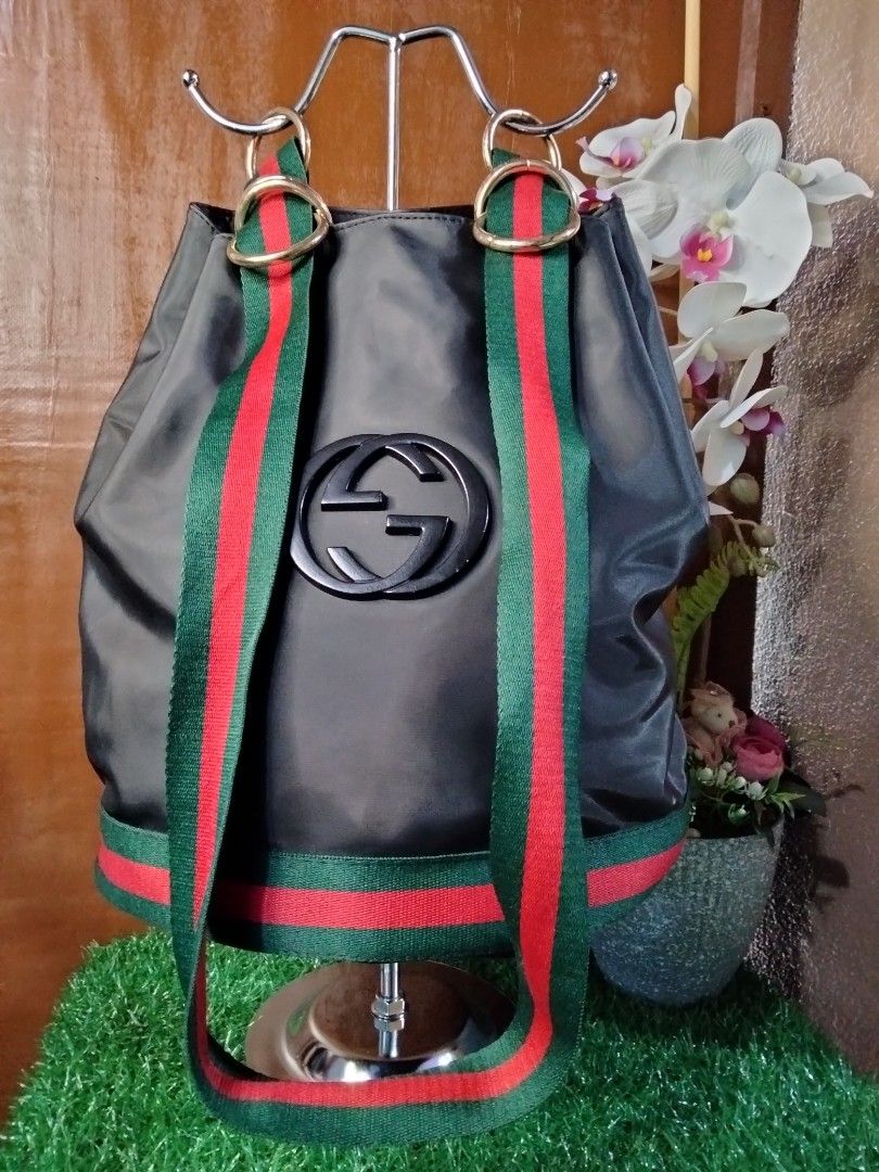 Gucci backpack with green and red straps deals