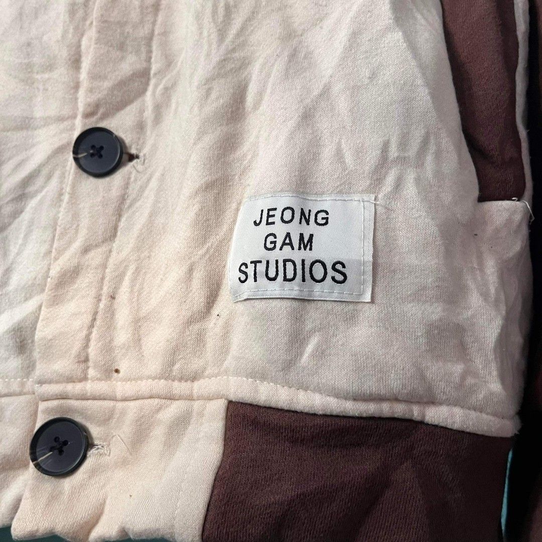 Jeong Gam Studio Hoodie on Carousell