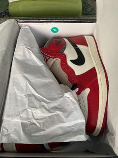 Jordan 1 Lost and Found / Chicago