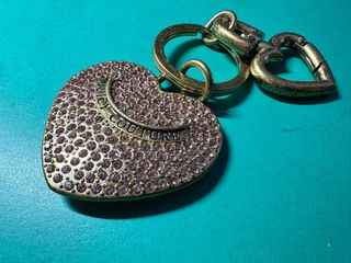 (Category: ) located in . Submitted by joa.s.54 (Listing ID 1198917148, Image 1). Description: .