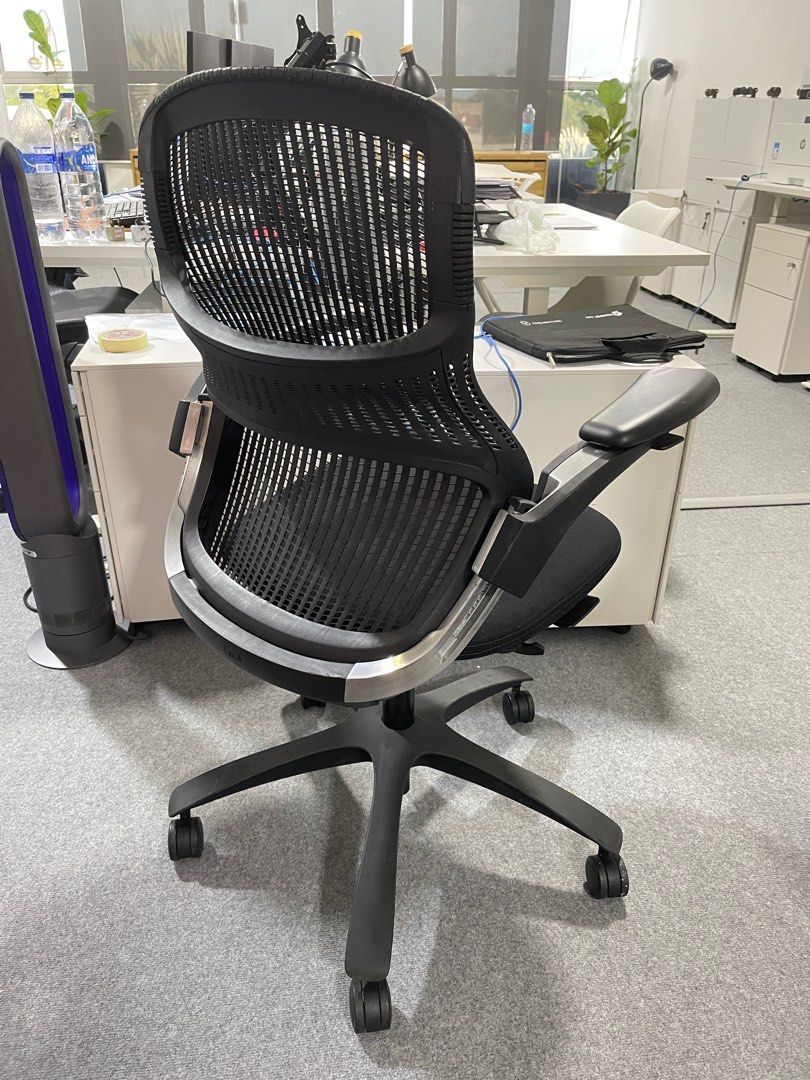 Knoll best sale aeron chair