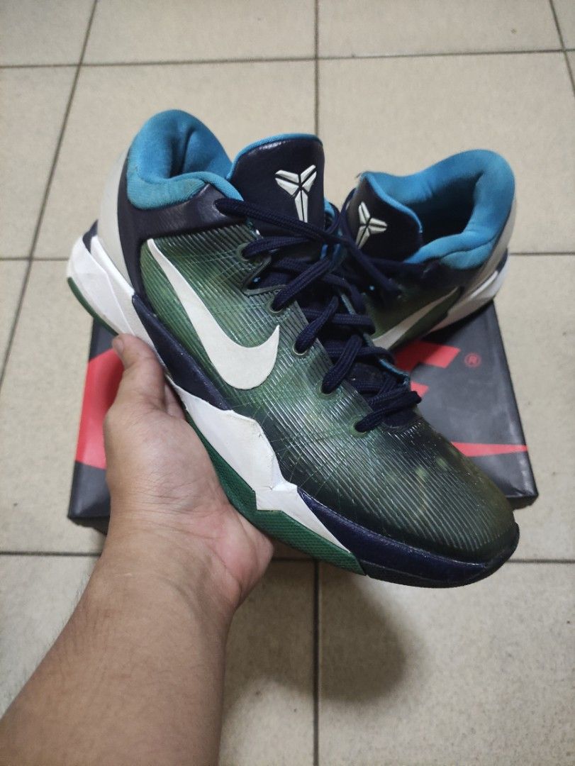 Kobe outlet shark shoes