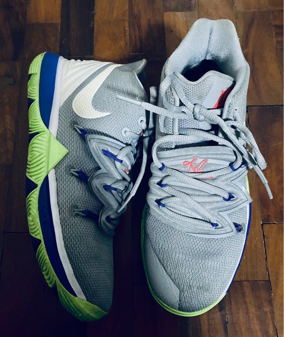 Kyrie 5 GS Wolf Grey Lime Size 5.5Y PG3 GS Menta Green Size
