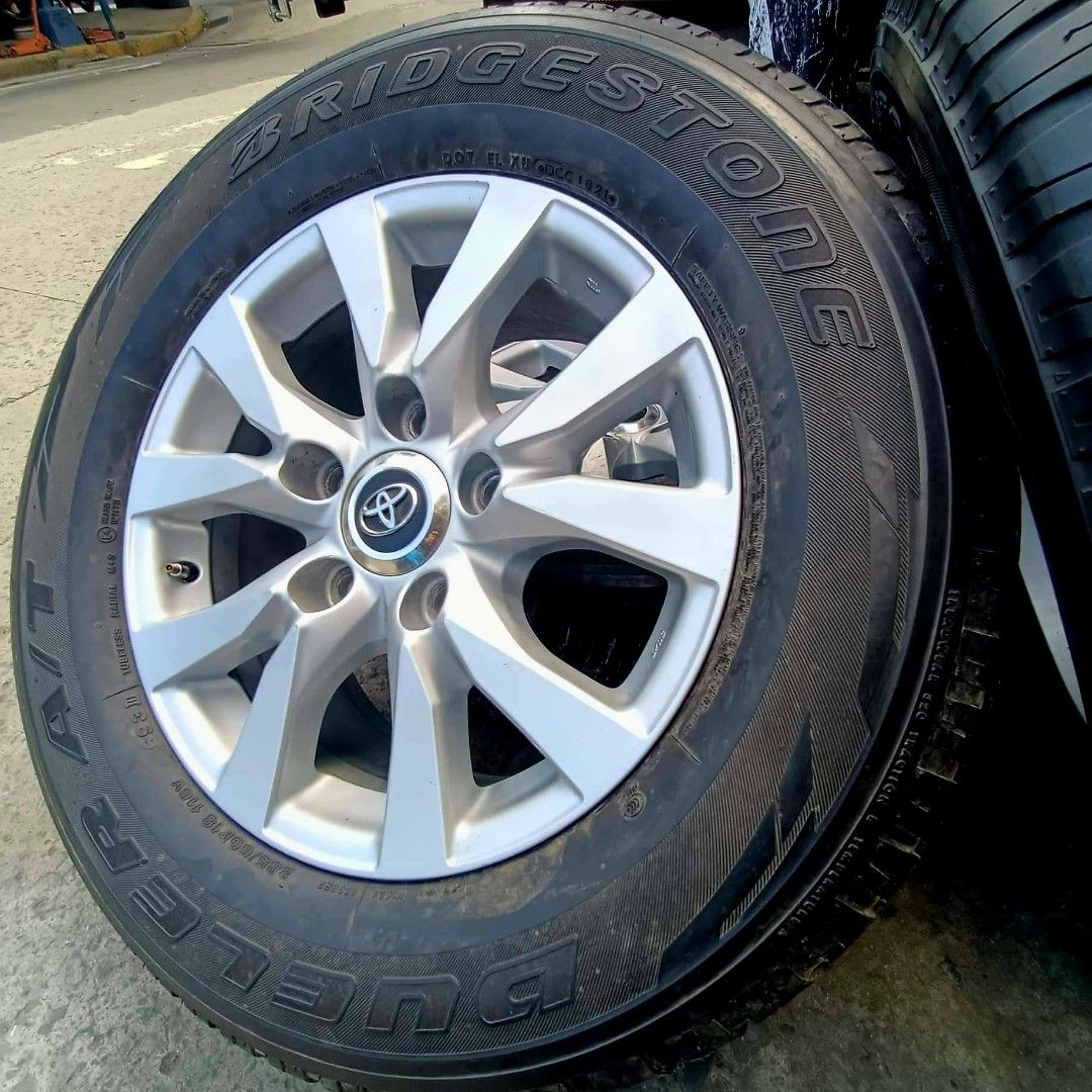 LC200 from casa 18 inch Mags 285 60 r 18 Bridgestone dueller AT Mags ...