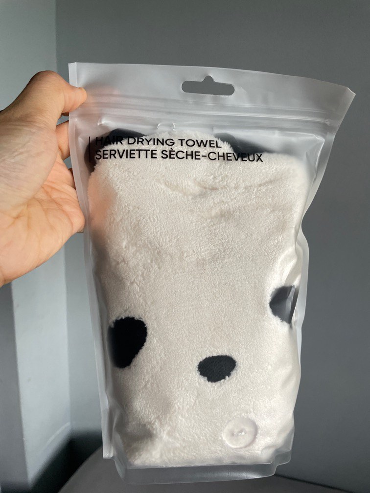 Miniso hair drying towel panda, Fesyen Wanita, Aksesoris di Carousell