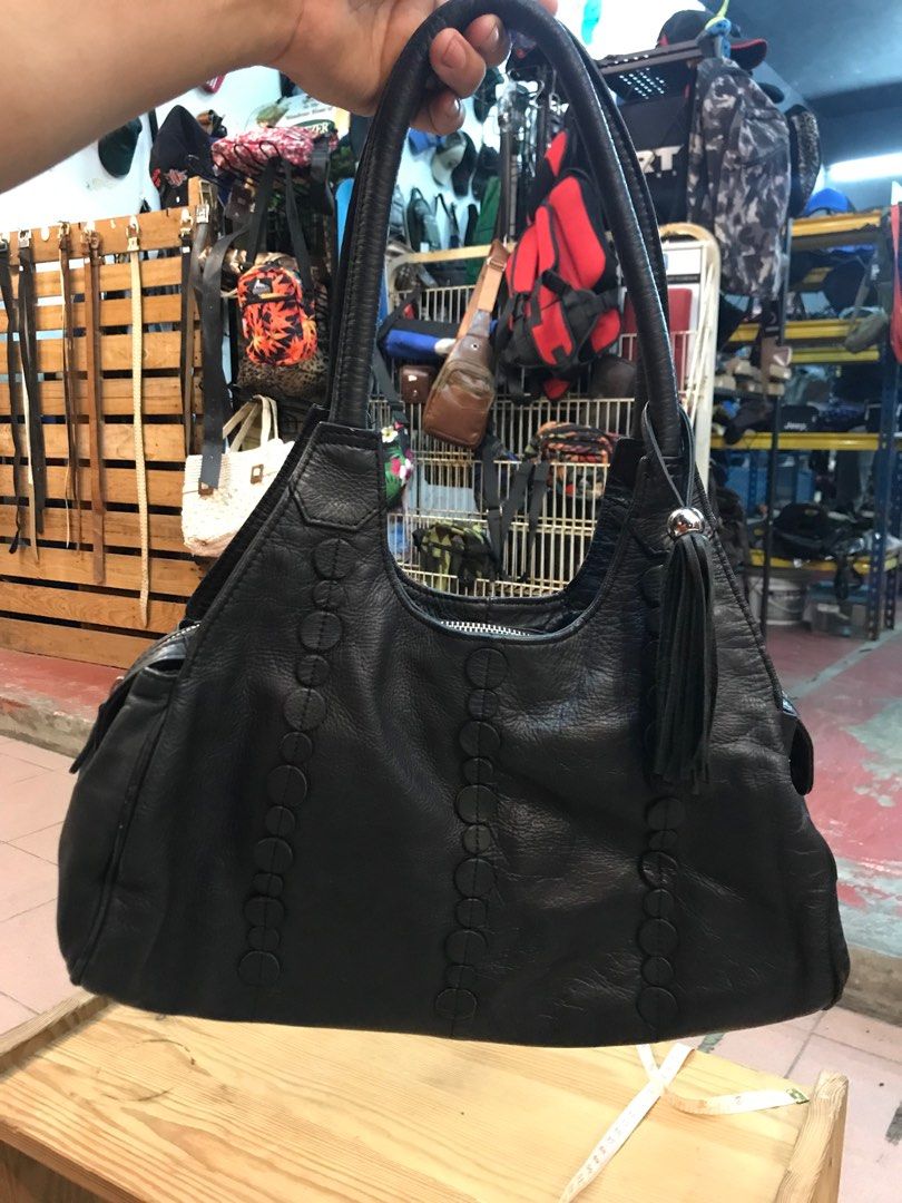 M&s black leather clearance handbags