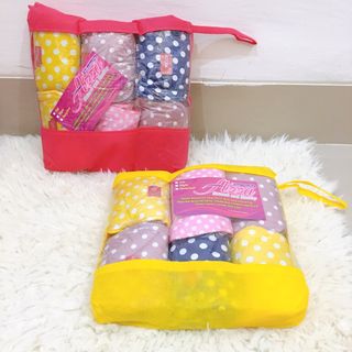(Kategori: ) berada di . Dikirim oleh kubukalemari (ID iklan 1199050884, Gambar 1). Deskripsi: .