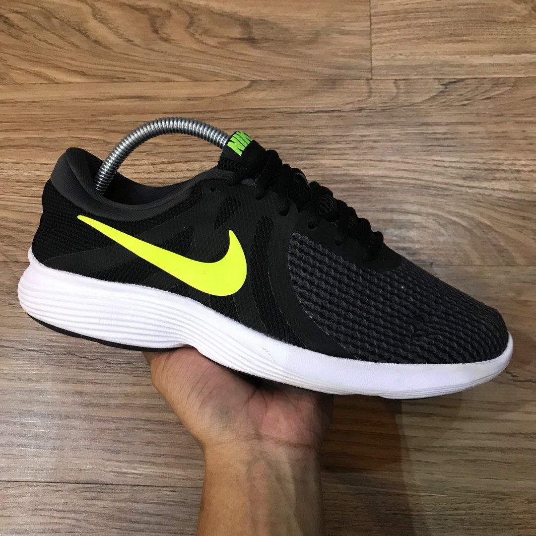 Aq7 nike outlet