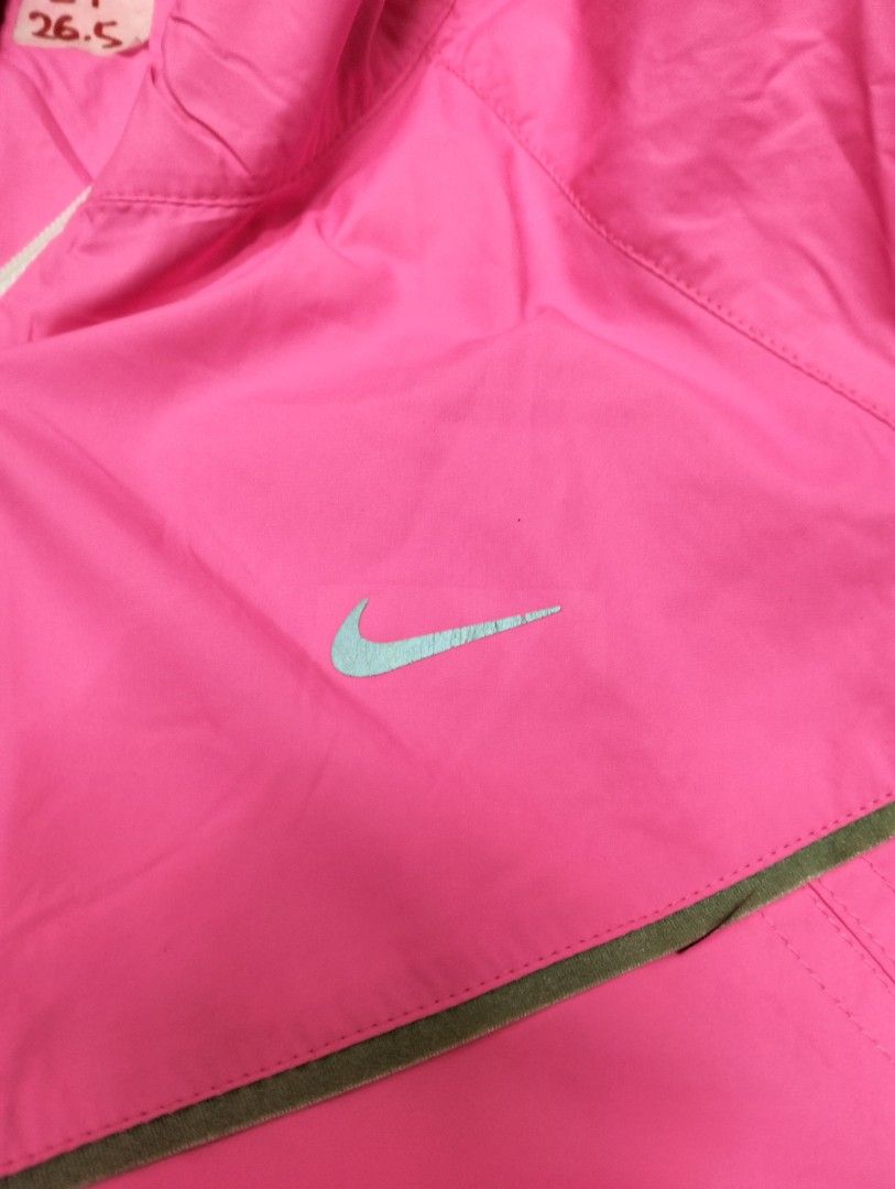 Nike Windbreaker jacket, Women's Fashion, Activewear on Carousell