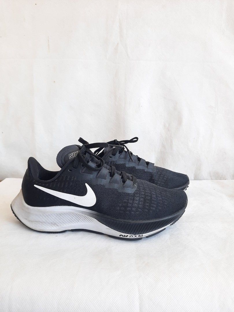 Nike Women Air Zoom Pegasus, Fesyen Wanita, Sepatu di Carousell