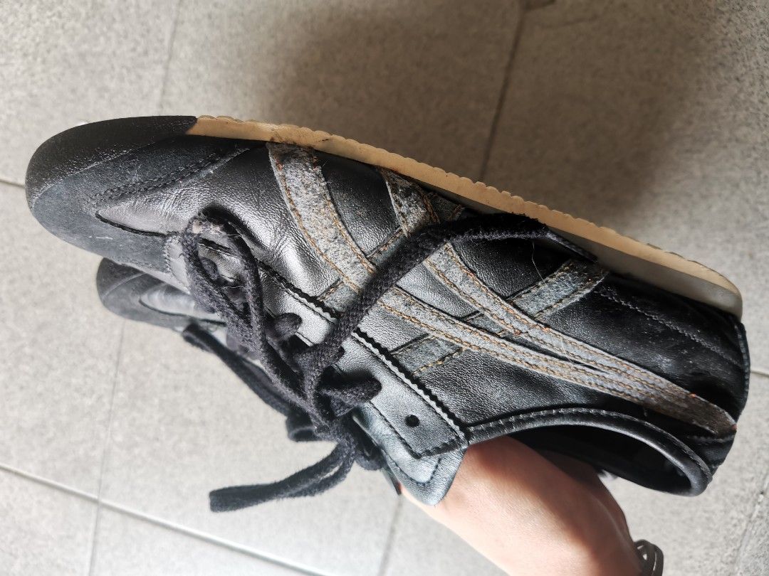 onitsuka triple black
