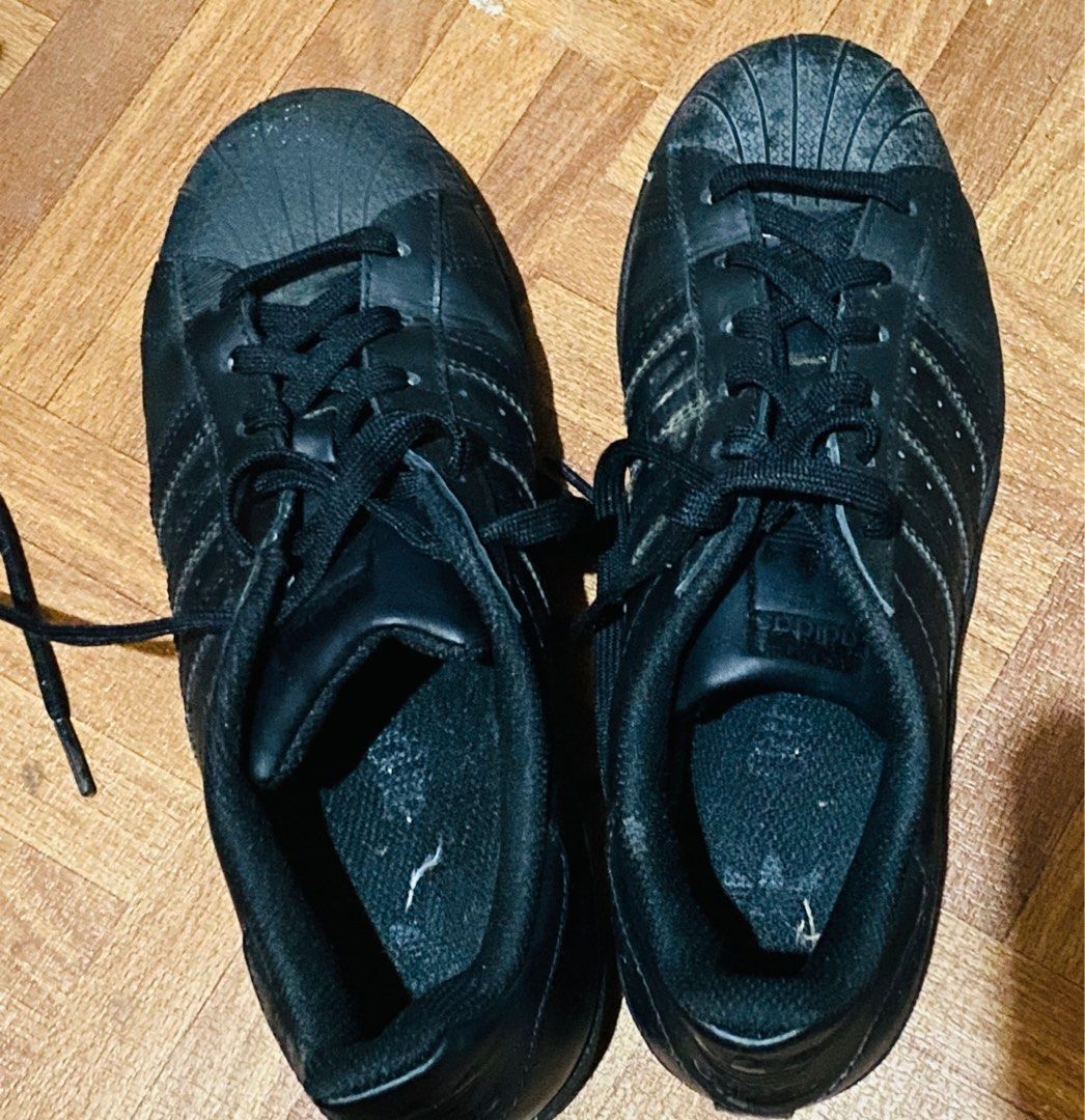 Adidas original on sale shoes size 6