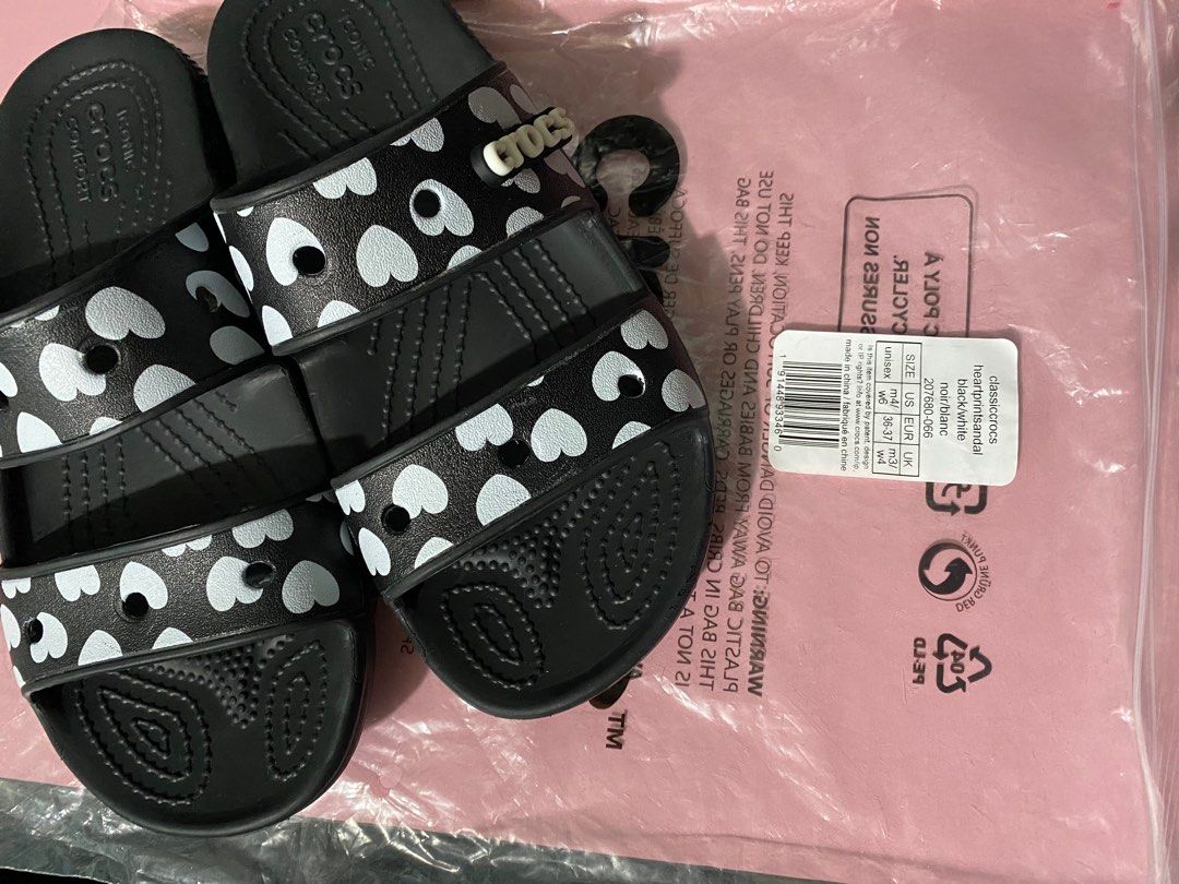 Heart 2025 print crocs