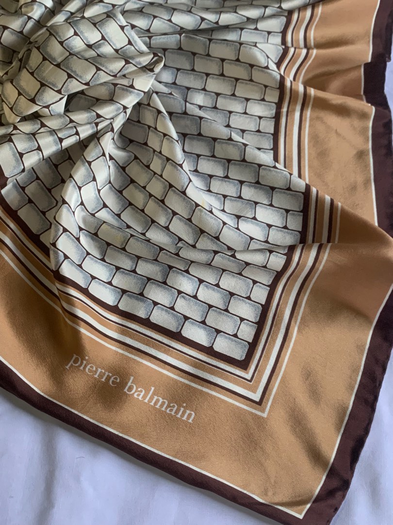 Pierre balmain scarf sale