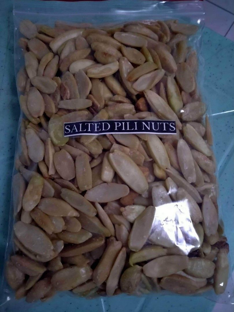 Pili Nuts (Category: Local Eats) located in Calamba. Submitted by queenpreneur.ph (Listing ID 1198873310, Image 3). Description: Pili Nuts para sa mga taong hindi pinili😁👌🏻 Sure laging bagong luto😋 Flavors: *Honey Glazed *Sugar Coated *Salted with garlic Available sizes: *Pouch - 100g *Bottle - 140g (small and big) *Ziplock - 500g PM langssss mga meses‼.