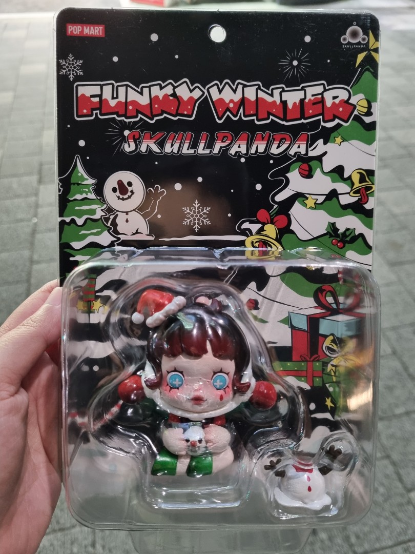 POPMART Skull Panda Funky Winter Edition