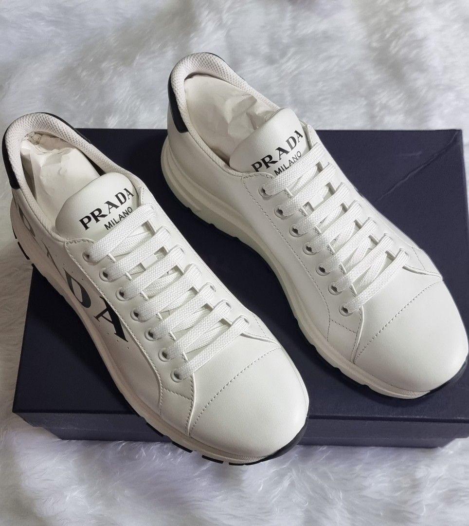 White best sale sneakers prada