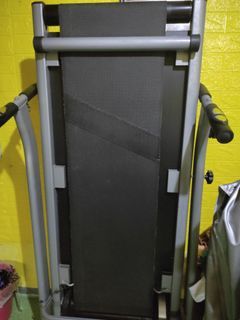Questor Manual Treadmill (ST-8258M)
