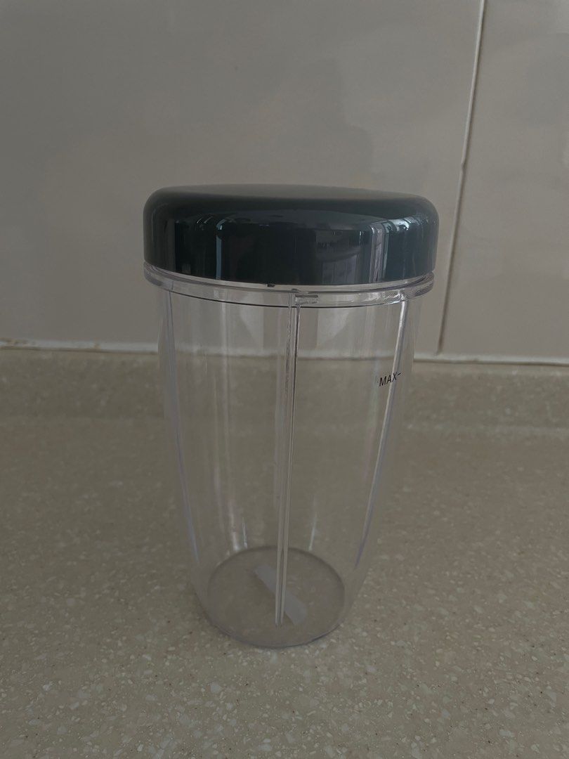 Nutribullet replacement cups and jars with lids and flip top lids., TV