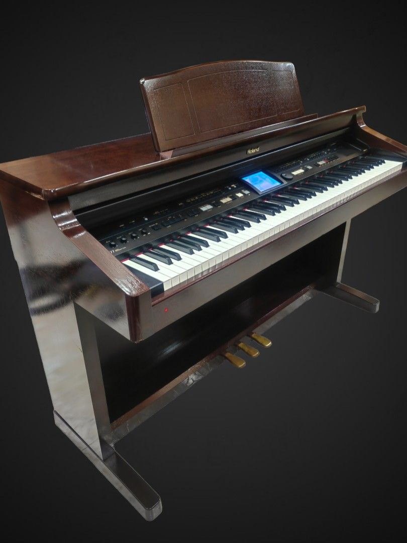 Roland KR577 Intelligent Digital Piano, Hobbies & Toys, Music & Media