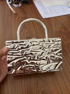 (Category: ) located in . Submitted by eenahbee (Listing ID 1198929241, Image 1). Description: .