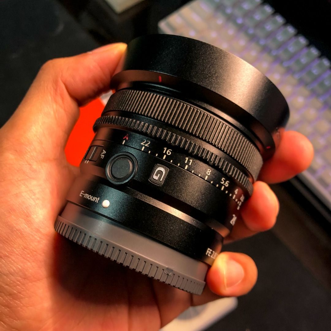 Sony f2.8 24mm G Lens, Photography, Cameras on Carousell
