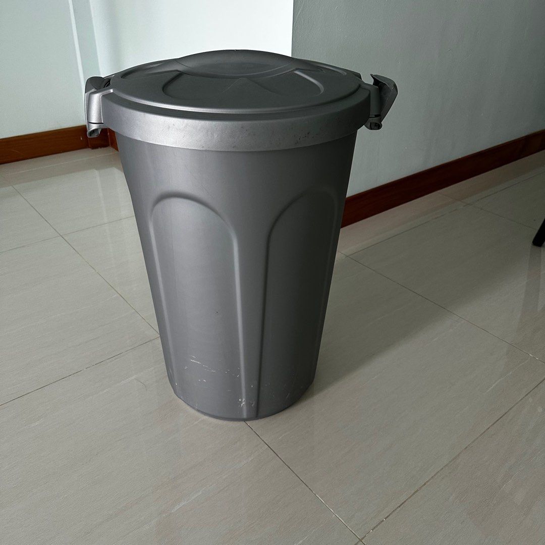 Stefanplast Tom 46litre Food Container (Grey), Pet Supplies, Pet Food