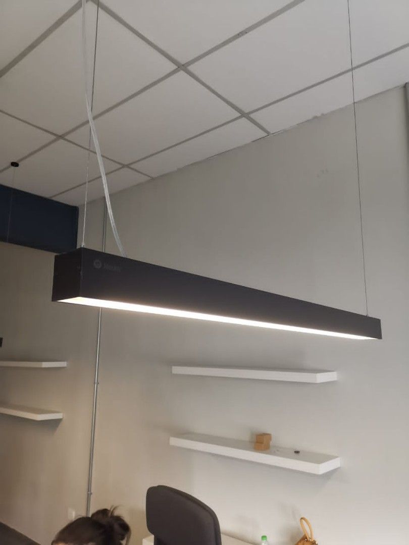 T8 LED linear pendant office light single casing (black) c/w T8 LED