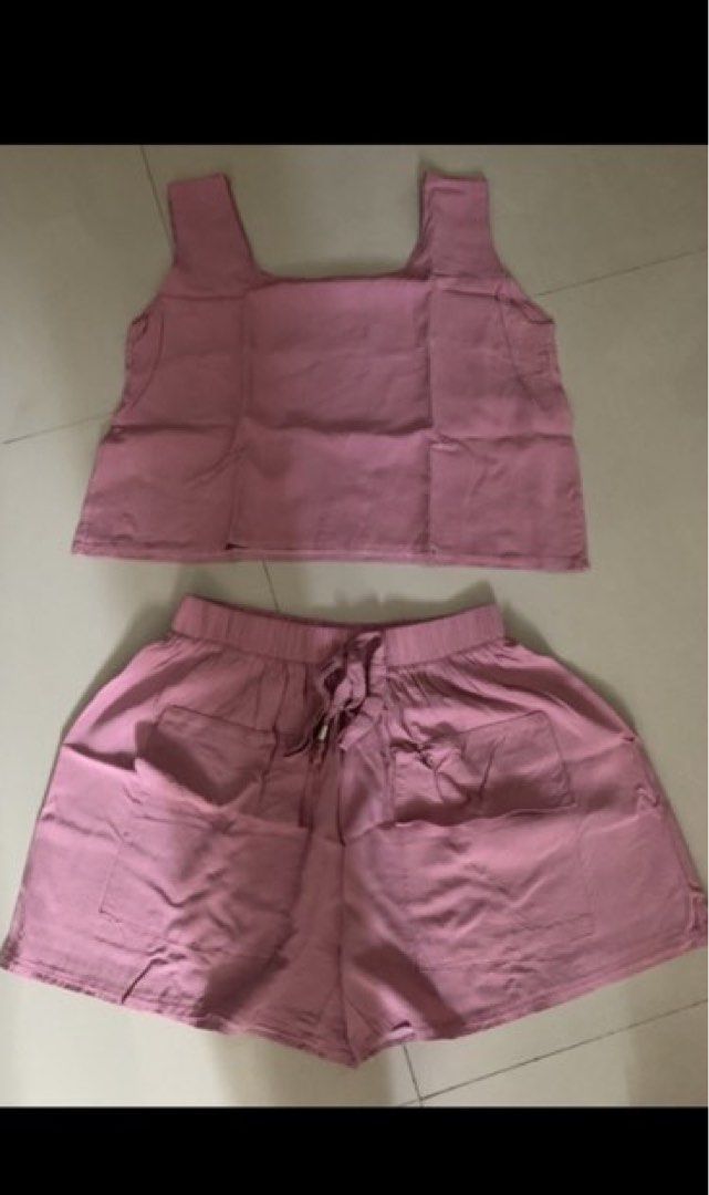 Terno/Coords Old Rose Top and Shorts (Category: Sets or Coordinates) located in Las Pinas. Submitted by euchel (Listing ID 1198873289, Image 1). Description: 🌸PRE-LOVED CLOTHES *Good as new. *No issues. 🌸ACTUAL PICTURES POSTED Fits XS - S Top Width : 34 inches Length : 32 inches Shorts Waist : 32 inches Length : 26 inches Color : old rose 🌸Product color may vary from images shown. 🌸Clothes are pre-loved so please manage your expectations. 🌸I