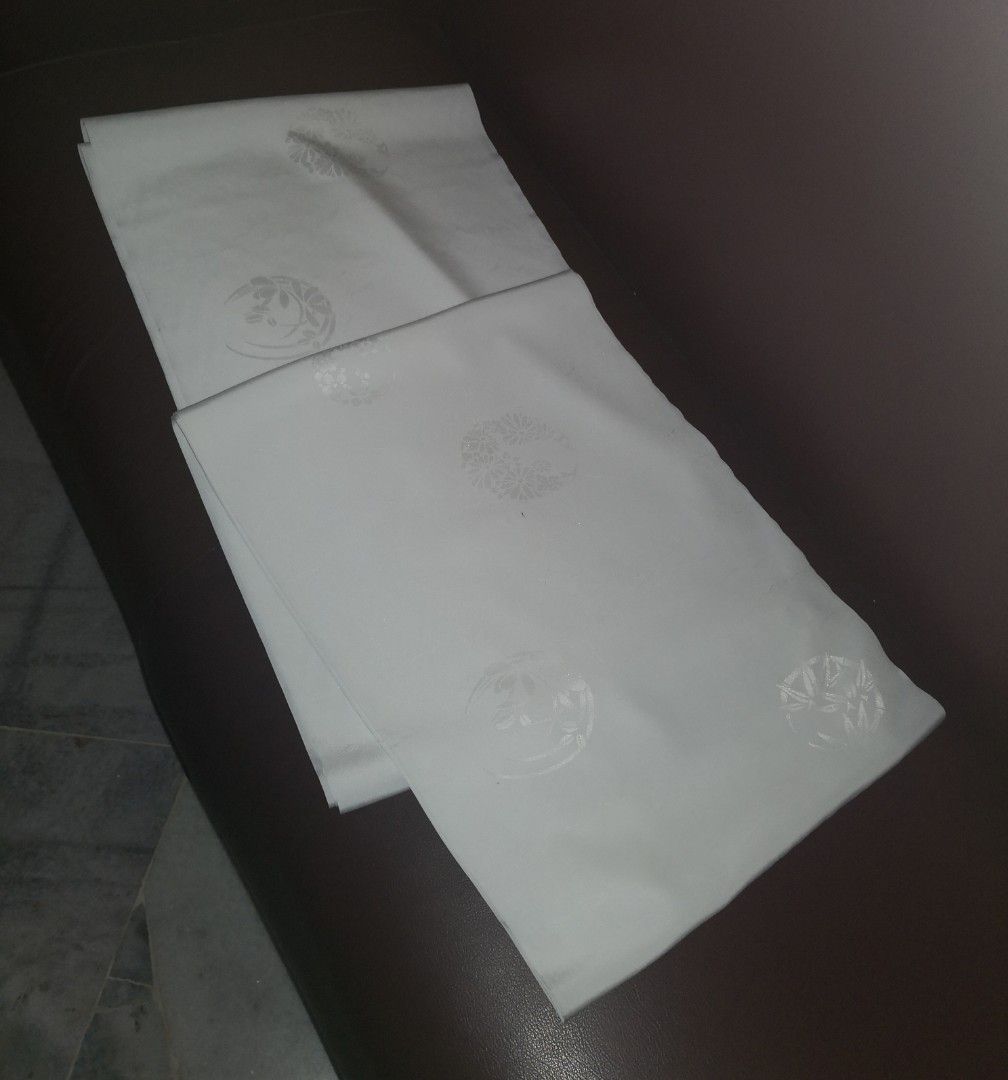 Toray Sillook white fabric, Women's Fashion, Activewear on Carousell