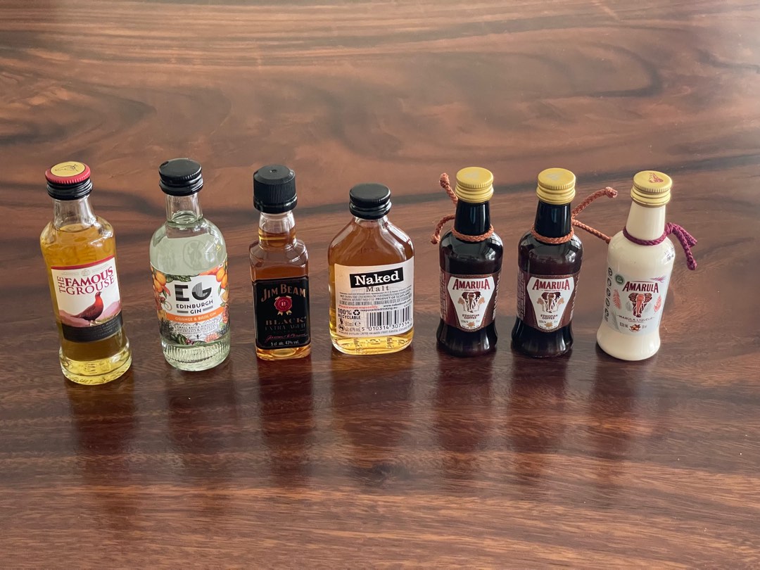 Travel size Alcohol set (Jim Beam, Naked malt, Famous Grouse whiskey