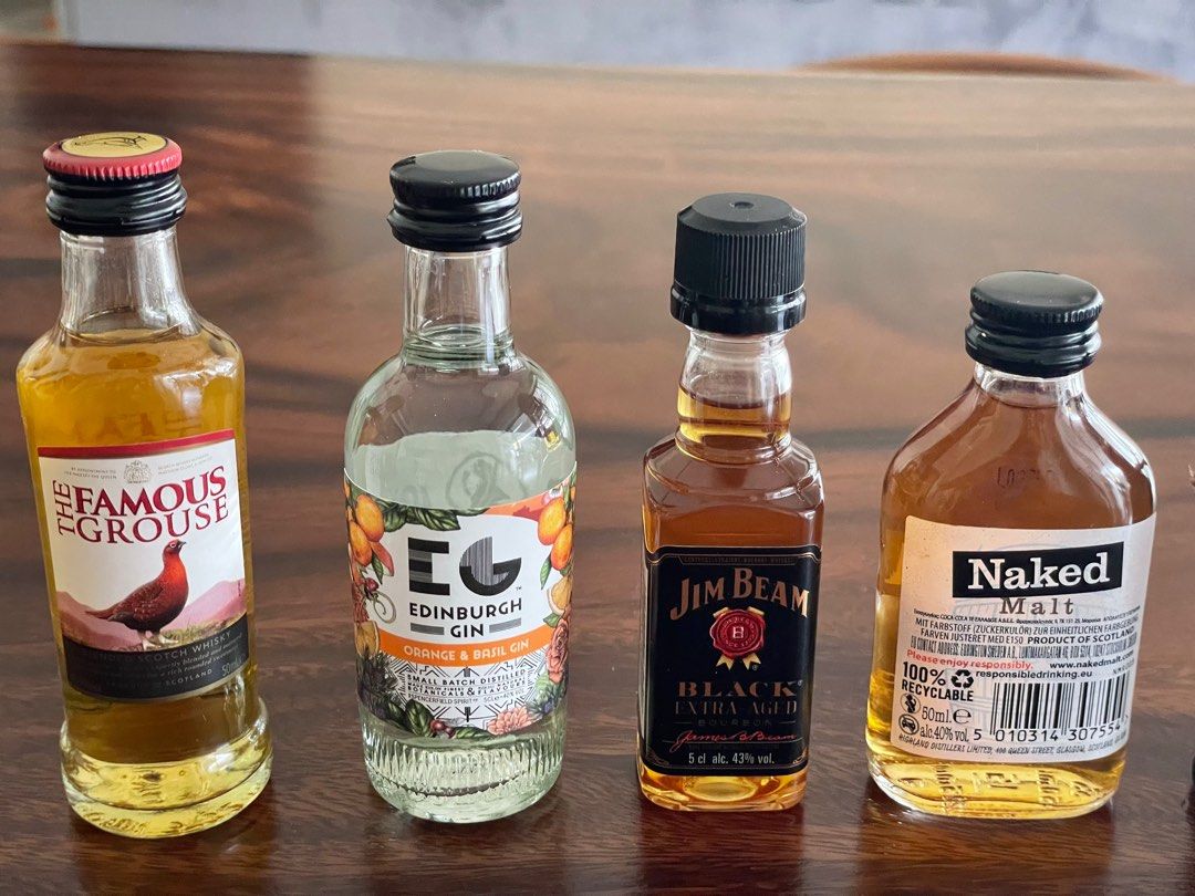 Travel size Alcohol set (Jim Beam, Naked malt, Famous Grouse whiskey