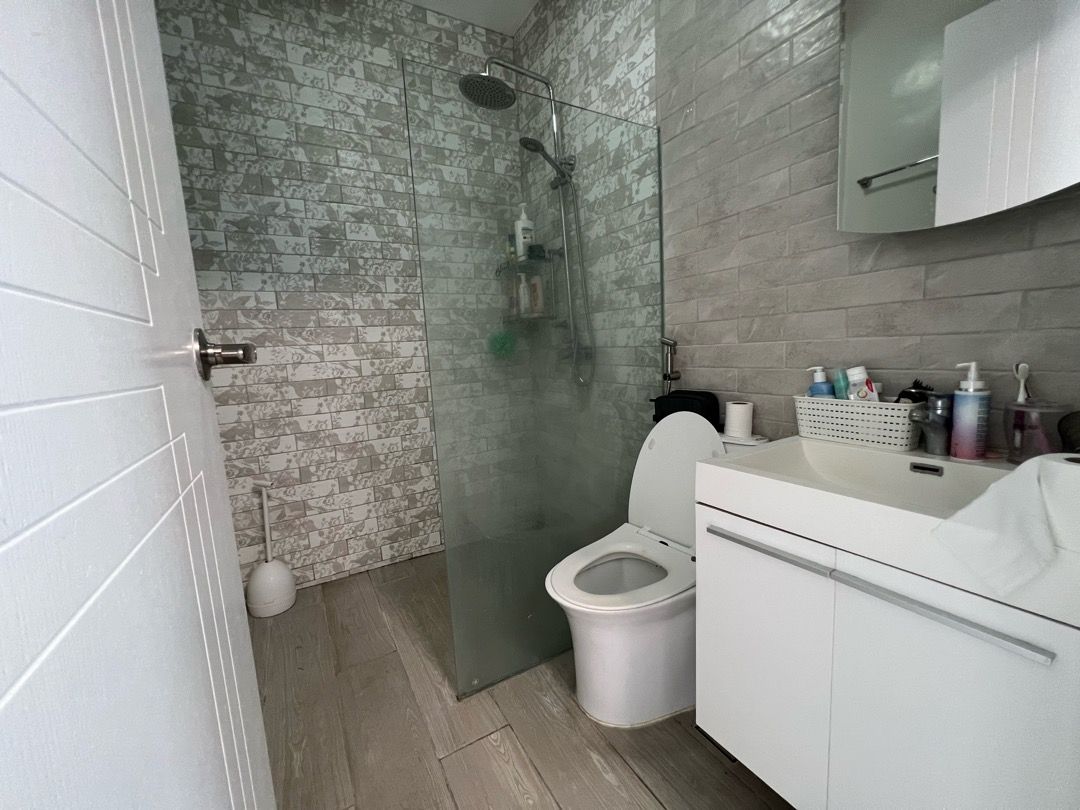 Villa for SALE East Kalayaan, Subic Bay Freeport Zone, Olongapo City